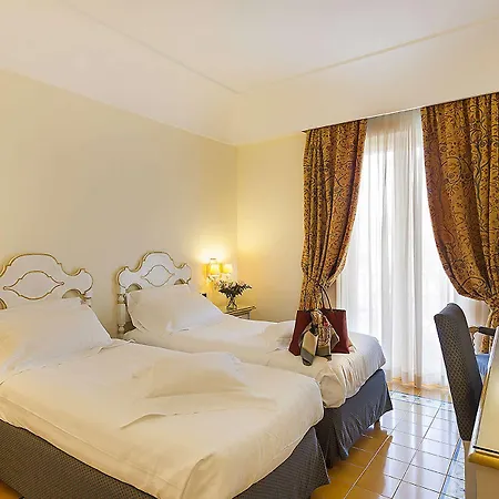 Excelsior Belvedere & 5* 이스키아