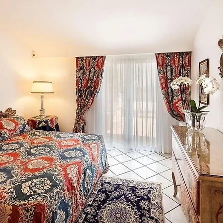 מלון Excelsior Belvedere & 5*