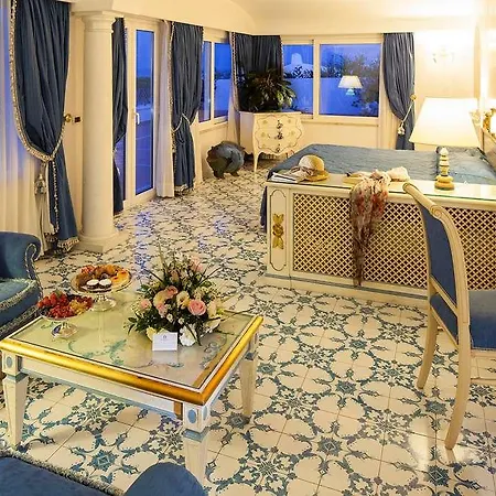 Excelsior Belvedere & 5* איסקיה