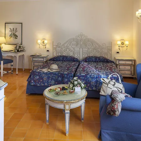 Excelsior Belvedere & فندق