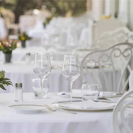 Excelsior Belvedere & 酒店