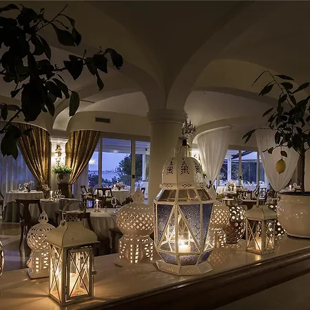 Excelsior Belvedere & 5* 伊斯基亚