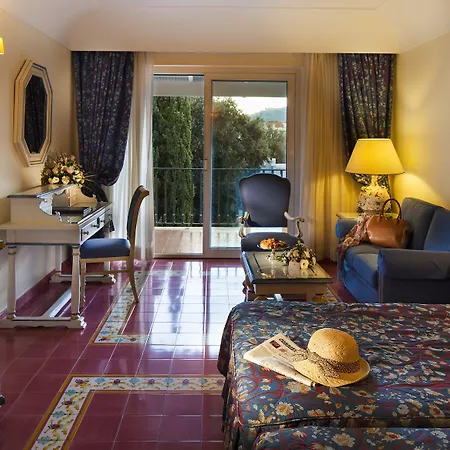 فندق Excelsior Belvedere & ايسكيا