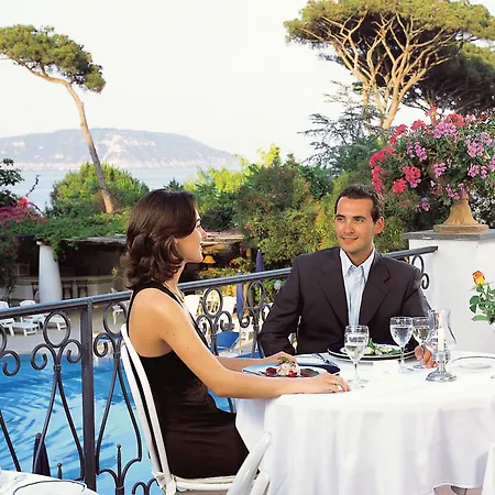 Excelsior Belvedere & 5* ايسكيا