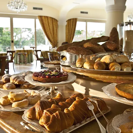 Szálloda Excelsior Belvedere & 5*