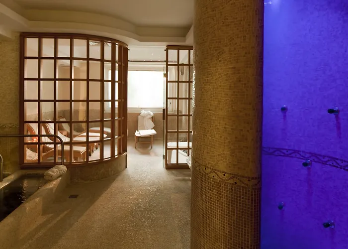 Excelsior Belvedere & 5*