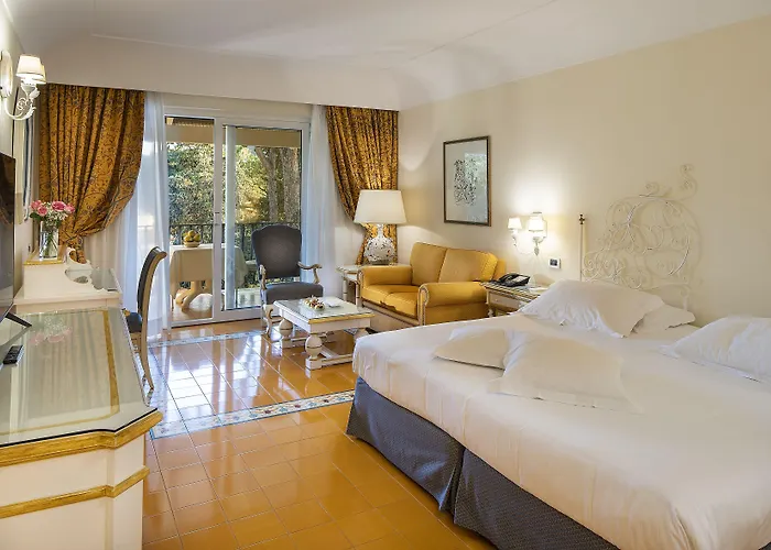 Excelsior Belvedere & Hotel