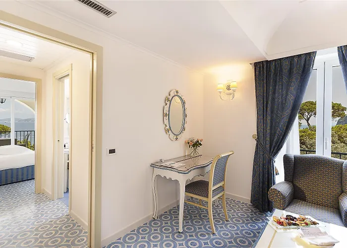 Excelsior Belvedere & Hotel 5*