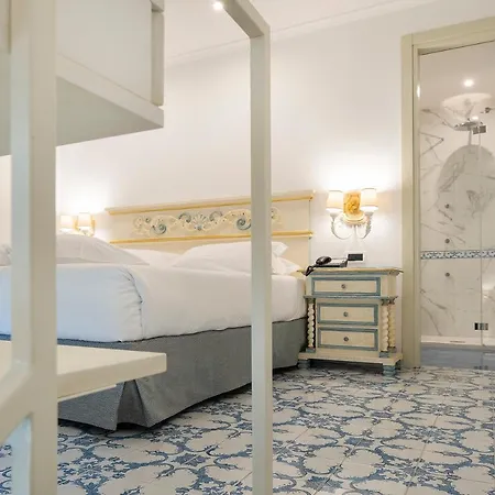 Excelsior Belvedere & Otel 5*