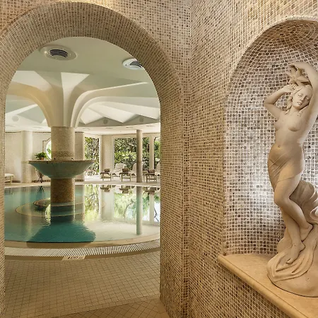 Отель Excelsior Belvedere &