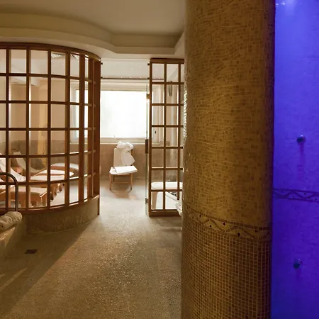 Excelsior Belvedere & 5*